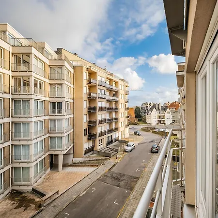 Near Ostend With Sea View Apartment Koksijde